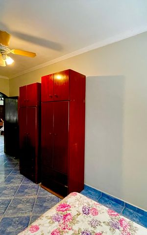 Casa à venda com 415m², 4 quartos e 5 vagas Casa à venda com 415m², 4 quartos e 5 vagasQuarto 3