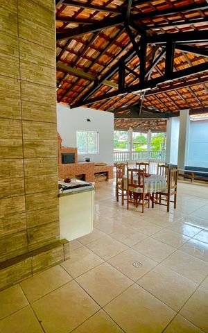 Casa à venda com 415m², 4 quartos e 5 vagas Casa à venda com 415m², 4 quartos e 5 vagasChurrasqueira