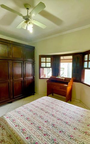 Casa à venda com 415m², 4 quartos e 5 vagas Casa à venda com 415m², 4 quartos e 5 vagasQuarto 1