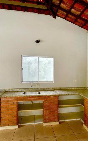 Casa à venda com 415m², 4 quartos e 5 vagas Casa à venda com 415m², 4 quartos e 5 vagasChurrasqueira