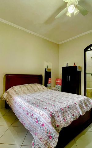 Casa à venda com 415m², 4 quartos e 5 vagas Casa à venda com 415m², 4 quartos e 5 vagasQuarto 1