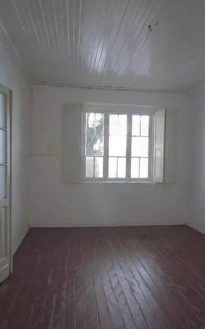 Casa à venda com 184m², 5 quartos e 2 vagas