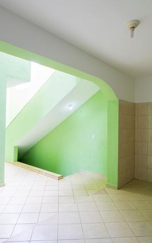 Casa à venda com 230m², 3 quartos e 4 vagas Casa à venda com 230m², 3 quartos e 4 vagasÁrea de serviço