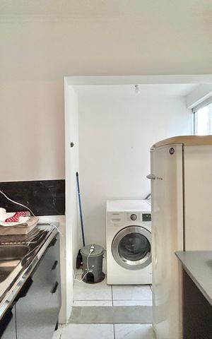 Apartamento à venda com 45m², 2 quartos e sem vaga Apartamento à venda com 45m², 2 quartos e sem vagaCozinha