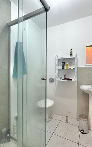 Apartamento à venda com 45m², 2 quartos e sem vaga Apartamento à venda com 45m², 2 quartos e sem vagaBanheiro