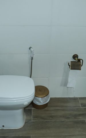 Casa de condomínio para alugar com 2600m², 3 quartos e sem vagaBanheiro da Suíte