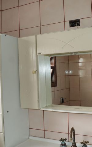 Casa de condomínio para alugar com 2600m², 3 quartos e sem vagaBanheiro Social