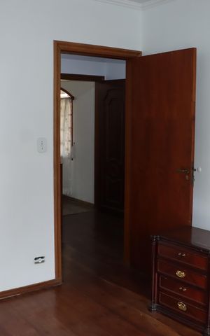 Casa de condomínio para alugar com 2600m², 3 quartos e sem vagaQuarto 2