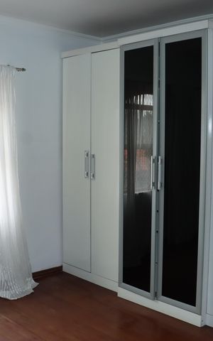 Casa de condomínio para alugar com 2600m², 3 quartos e sem vagaQuarto 2