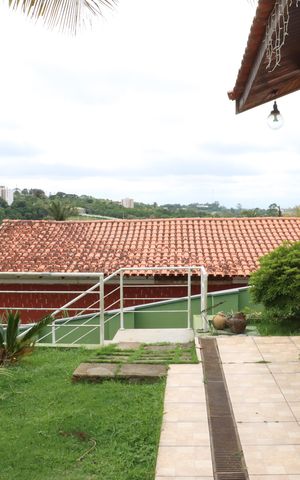 Casa de condomínio para alugar com 2600m², 3 quartos e sem vagaÁrea comum