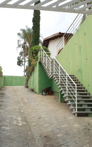 Casa de condomínio para alugar com 2600m², 3 quartos e sem vagaÁrea comum