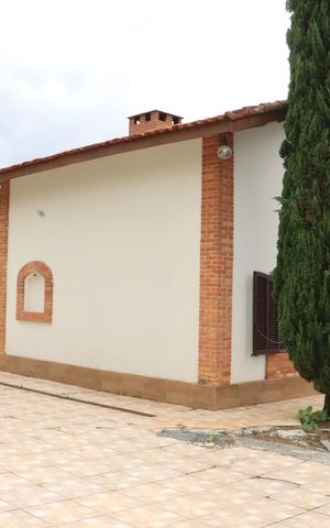 Casa de condomínio para alugar com 2600m², 3 quartos e sem vagaÁrea comum