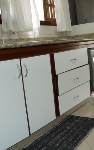 Casa de condomínio para alugar com 2600m², 3 quartos e sem vagaCozinha