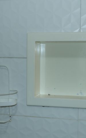 Casa de condomínio para alugar com 2600m², 3 quartos e sem vagaBanheiro da Suíte