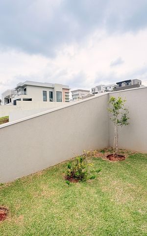 Casa de condomínio à venda com 483m², 4 quartos e 4 vagasQuintal das Suítes
