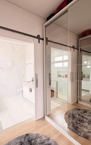 Casa de condomínio à venda com 483m², 4 quartos e 4 vagasCorredor