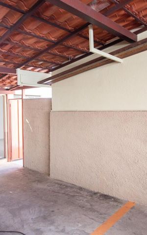 Casa para alugar com 80m², 2 quartos e 1 vaga Casa para alugar com 80m², 2 quartos e 1 vagaGaragem