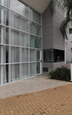 Apartamento à venda com 34m², 1 quarto e 1 vagaFachada