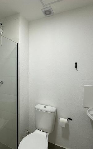 Apartamento para alugar com 55m², 2 quartos e 1 vaga Apartamento para alugar com 55m², 2 quartos e 1 vagaBanheiro