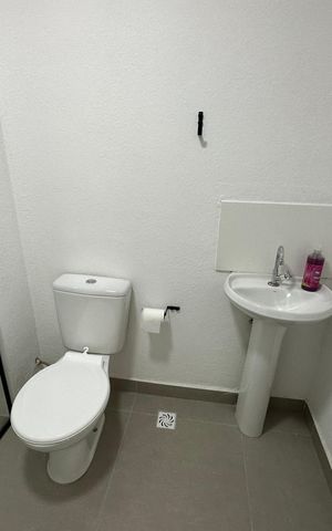 Apartamento para alugar com 55m², 2 quartos e 1 vaga Apartamento para alugar com 55m², 2 quartos e 1 vagaBanheiro