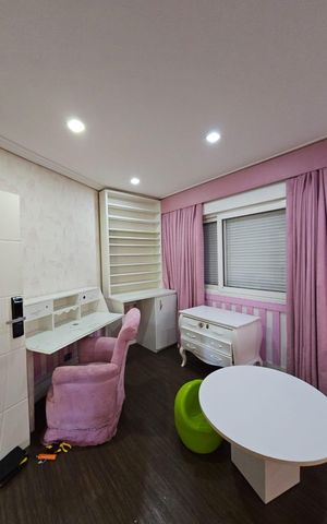 Casa de condomínio à venda com 771m², 4 quartos e 4 vagas