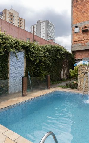 Casa à venda com 150m², 4 quartos e 1 vagaPiscina da Casa 1