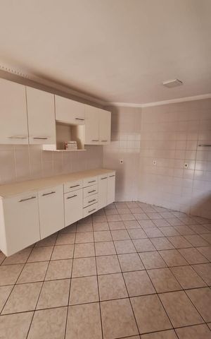 Casa para alugar com 200m², 3 quartos e 4 vagas