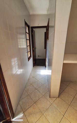 Casa para alugar com 200m², 3 quartos e 4 vagas