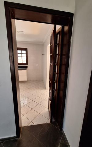 Casa para alugar com 200m², 3 quartos e 4 vagas