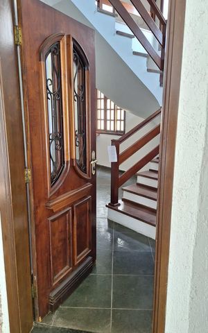 Casa para alugar com 200m², 3 quartos e 4 vagas