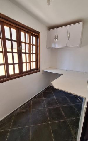 Casa para alugar com 200m², 3 quartos e 4 vagas