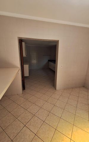 Casa para alugar com 200m², 3 quartos e 4 vagas