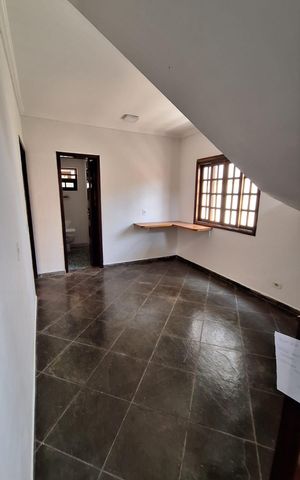 Casa para alugar com 200m², 3 quartos e 4 vagas