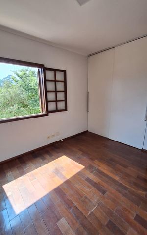 Casa para alugar com 200m², 3 quartos e 4 vagas