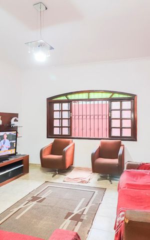 Casa para alugar com 250m², 5 quartos e 2 vagasSala