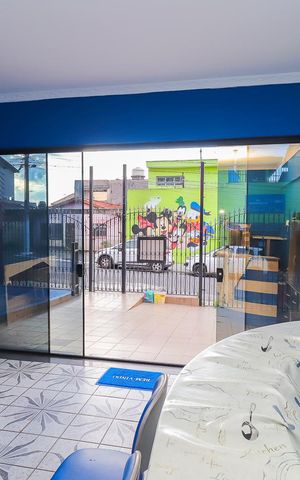 Casa para alugar com 250m², 5 quartos e 2 vagasEscritório