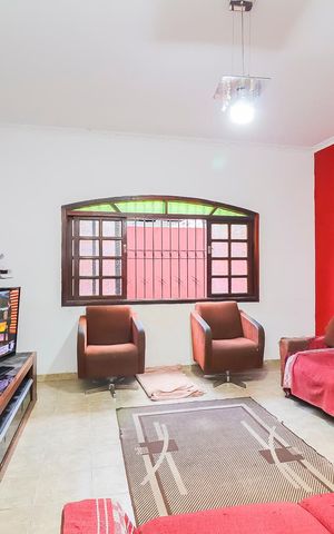 Casa para alugar com 250m², 5 quartos e 2 vagasSala