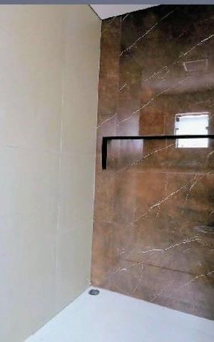 Casa para alugar com 164m², 3 quartos e 2 vagasBanheiro 