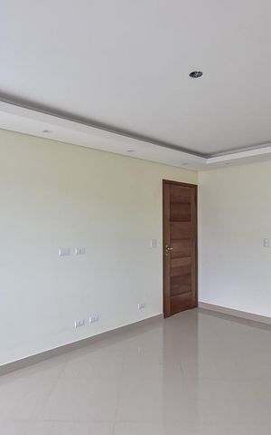 Casa para alugar com 150m², 3 quartos e 3 vagasSala