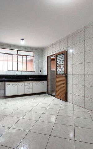 Casa à venda com 360m², 3 quartos e 5 vagas