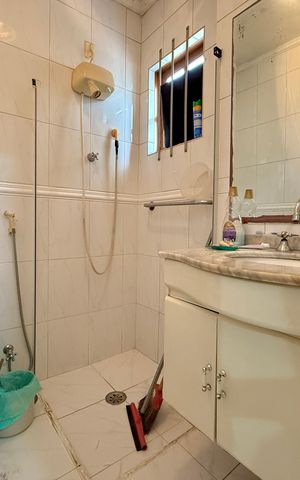 Casa à venda com 210m², 3 quartos e 2 vagas Casa à venda com 210m², 3 quartos e 2 vagasBanheiro Suíte