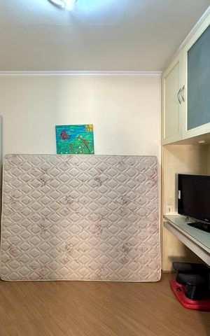 Casa à venda com 210m², 3 quartos e 2 vagas Casa à venda com 210m², 3 quartos e 2 vagasQuarto 2