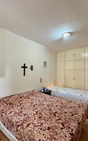 Casa à venda com 210m², 3 quartos e 2 vagas Casa à venda com 210m², 3 quartos e 2 vagasSuíte