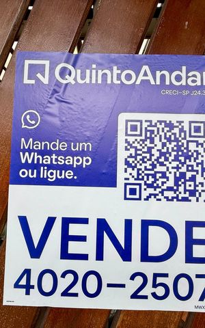 Casa à venda com 210m², 3 quartos e 2 vagas Casa à venda com 210m², 3 quartos e 2 vagasPlaca