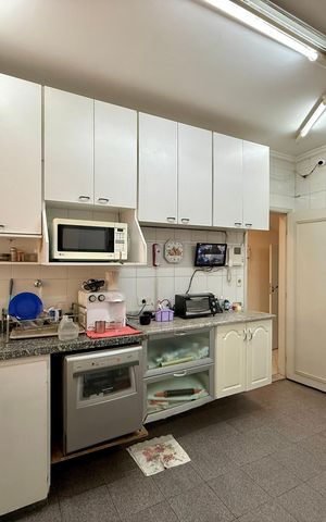 Casa à venda com 210m², 3 quartos e 2 vagas Casa à venda com 210m², 3 quartos e 2 vagasCozinha