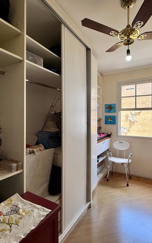 Casa à venda com 210m², 3 quartos e 2 vagas Casa à venda com 210m², 3 quartos e 2 vagasQuarto 3
