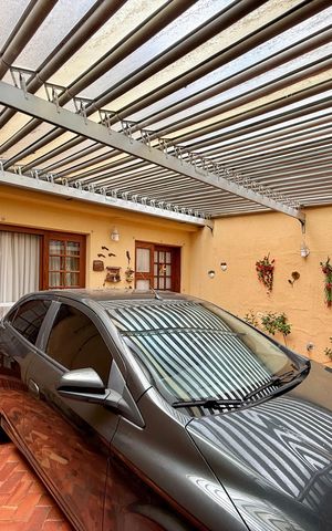Casa à venda com 210m², 3 quartos e 2 vagas Casa à venda com 210m², 3 quartos e 2 vagasGaragem
