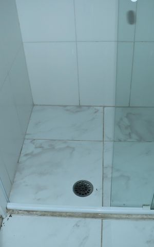 Casa de condomínio para alugar com 202m², 3 quartos e 3 vagasBanheiro 