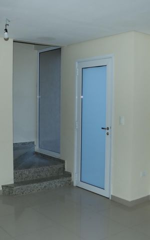 Casa de condomínio para alugar com 202m², 3 quartos e 3 vagasSala