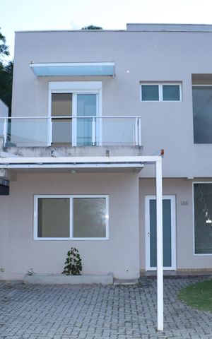 Casa de condomínio para alugar com 202m², 3 quartos e 3 vagasFachada